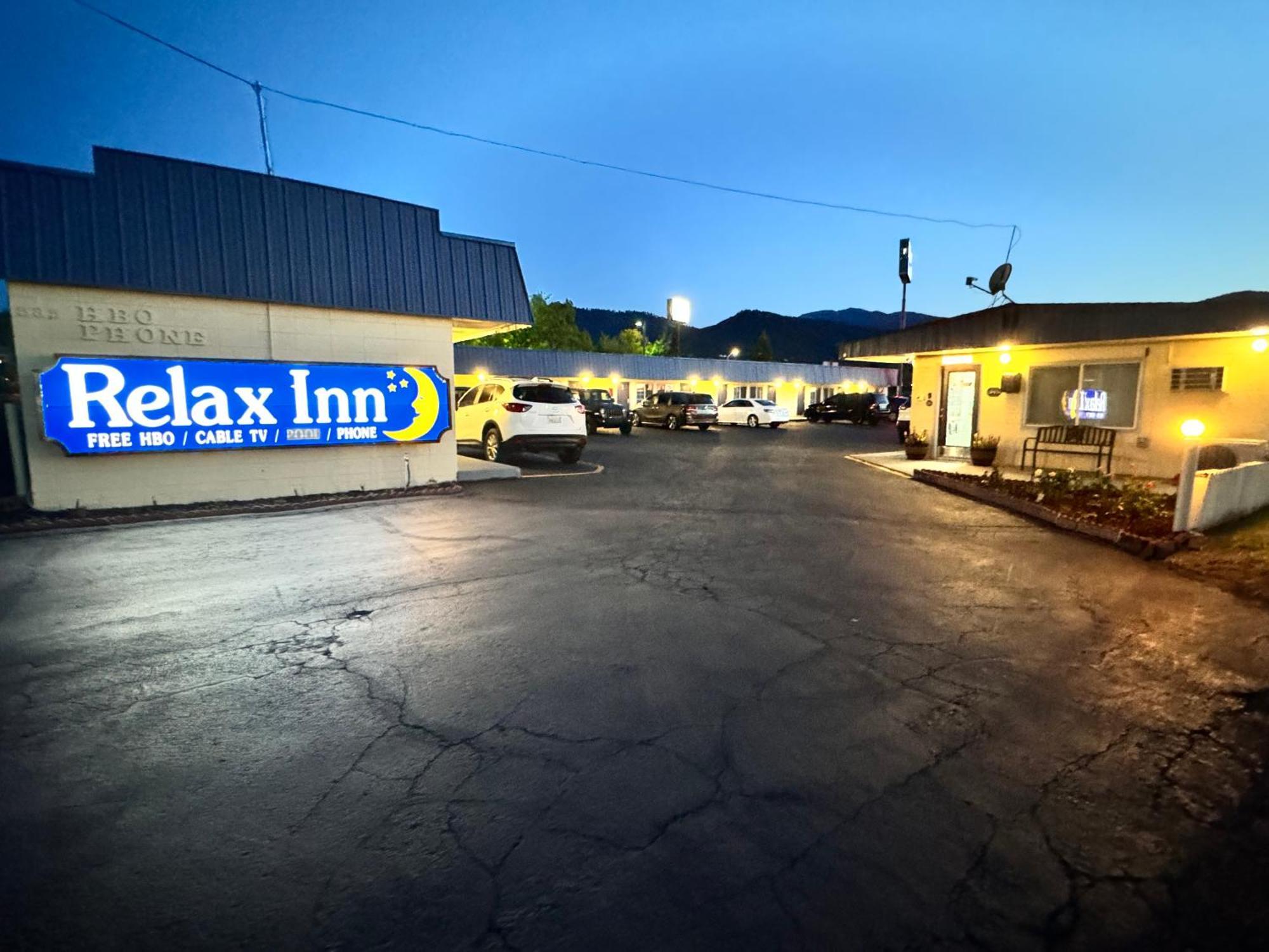 Relax Inn At アシュランド エクステリア 写真